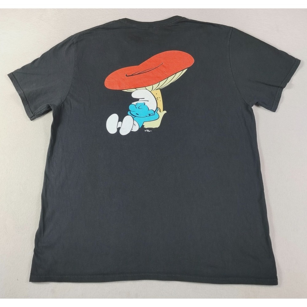 The Smurfs Shirt Mens XL Black Sleepy Smurf Mushroom‎ Graphic Tee Tagless